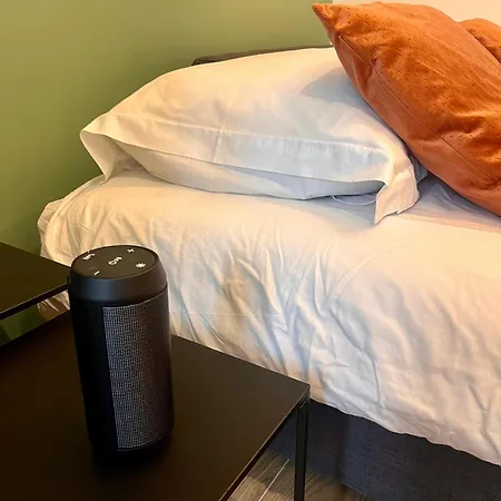 Fully Equipped - 2 Guests - 4 Mins From The Metro شقة