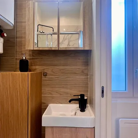 Fully Equipped - 2 Guests - 4 Mins From The Metro * باريس