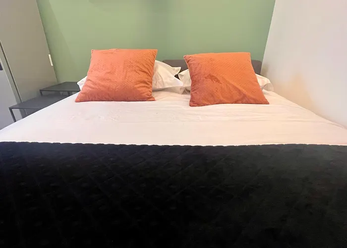 Apartmán Fully Equipped - 2 Guests - 4 Mins From The Metro